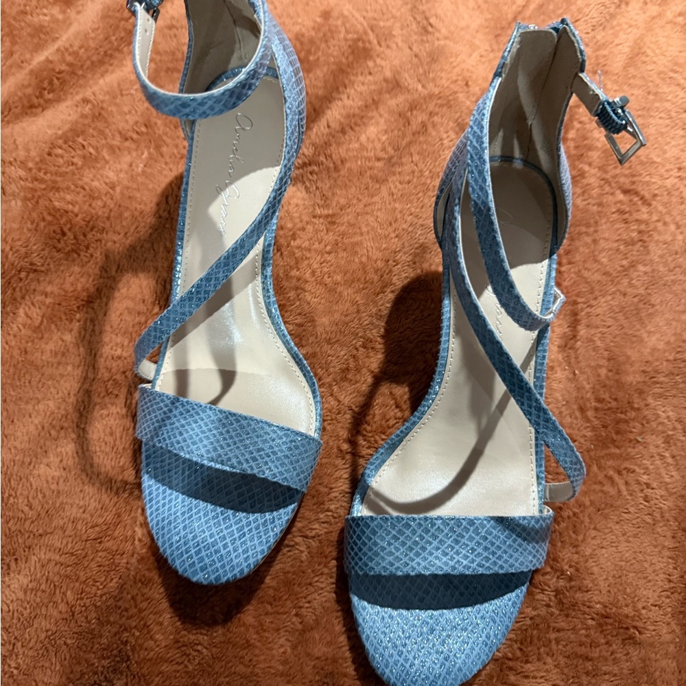 Chic Blue Strappy Heels